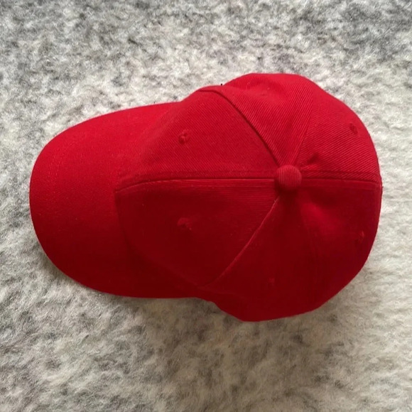 Red Cap -  FREE with purchase - Picture 6 of 9